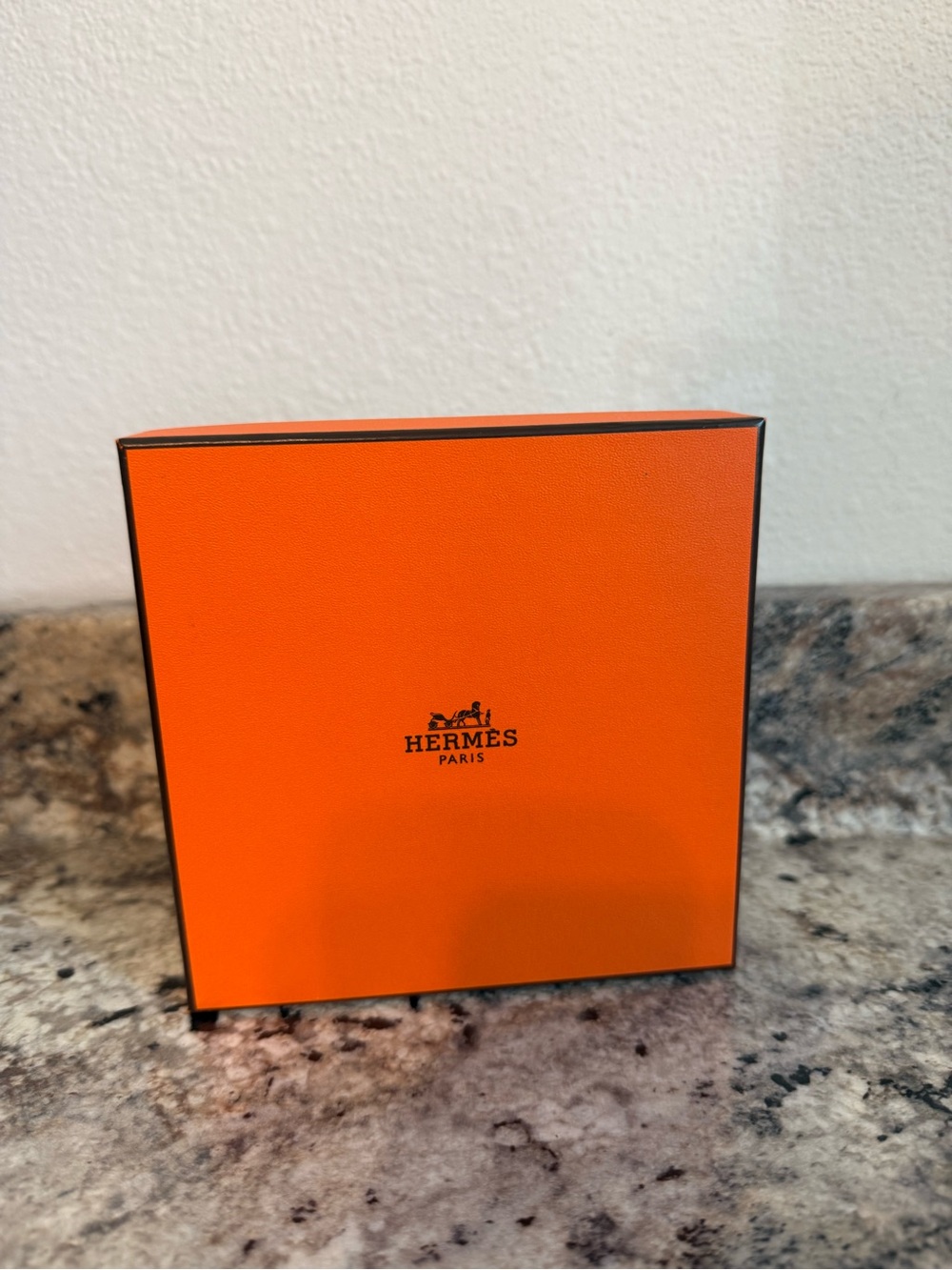 Hermès Orange Gift Box with tissue paper